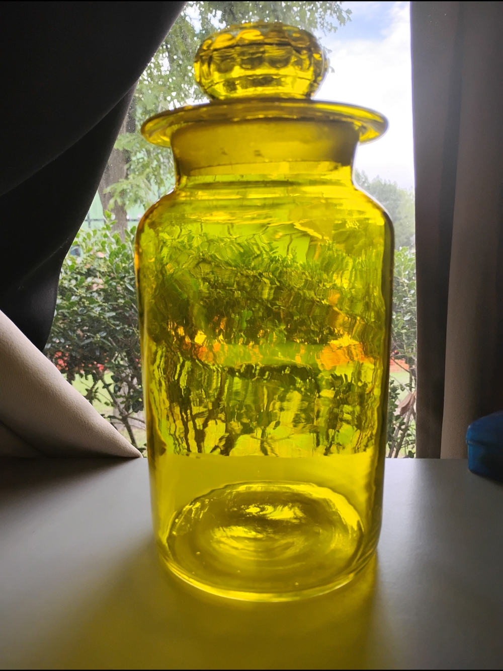 Takahashi Daisy Motif Apothecary Canister Vintage
